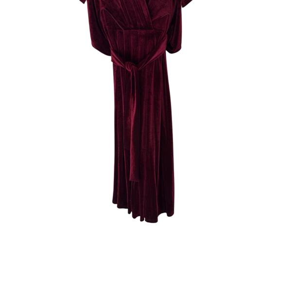 Ivy City Co. Red Holiday Christmas Party Festive Velvet Midi Dress Medium - Picture 4 of 12